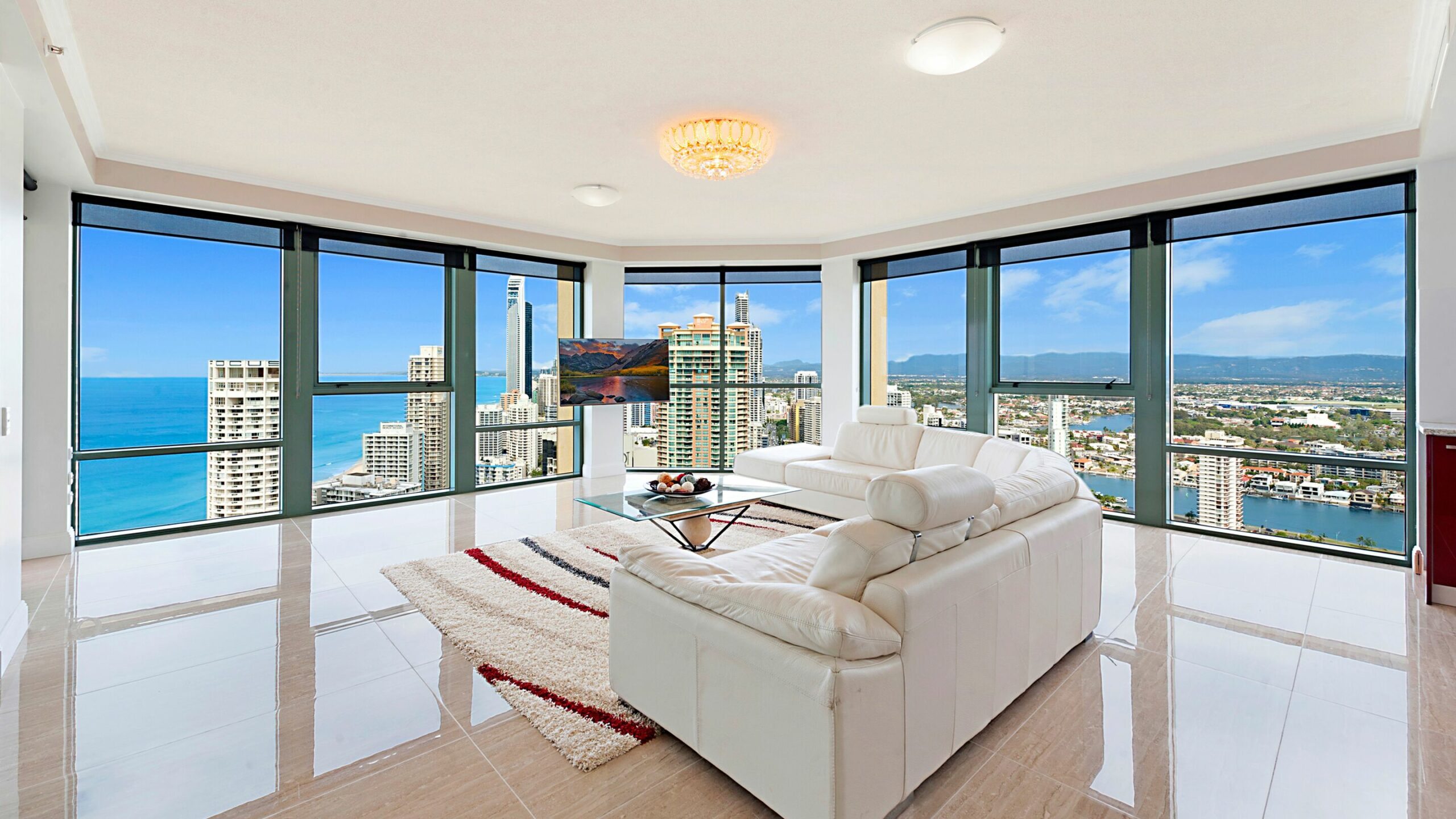 Surfers Paradise Luxury Apartment Ocean Front Panorama