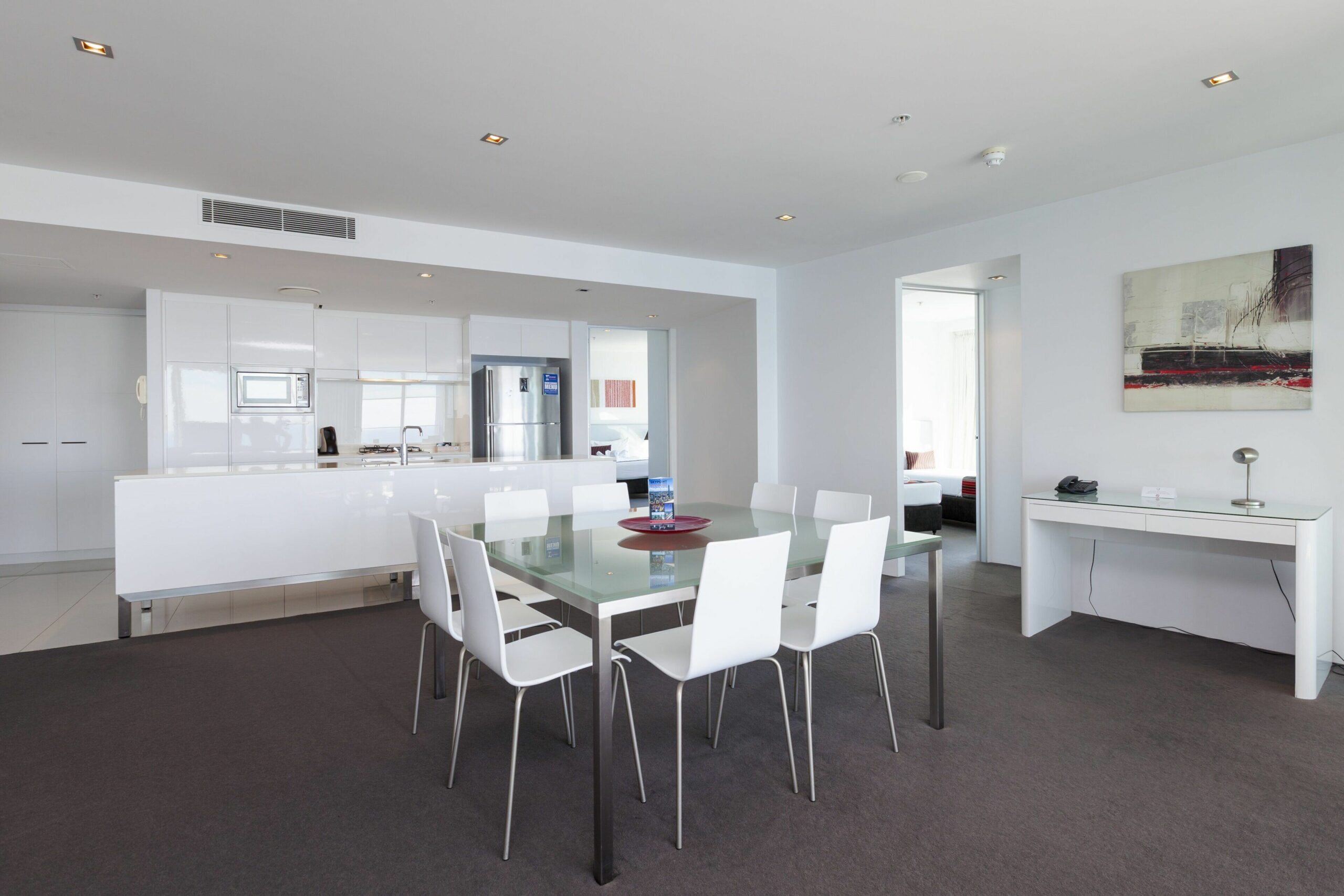 Luxury Apartment With Spa Bath in the Heart of the Gold Coast at Q1