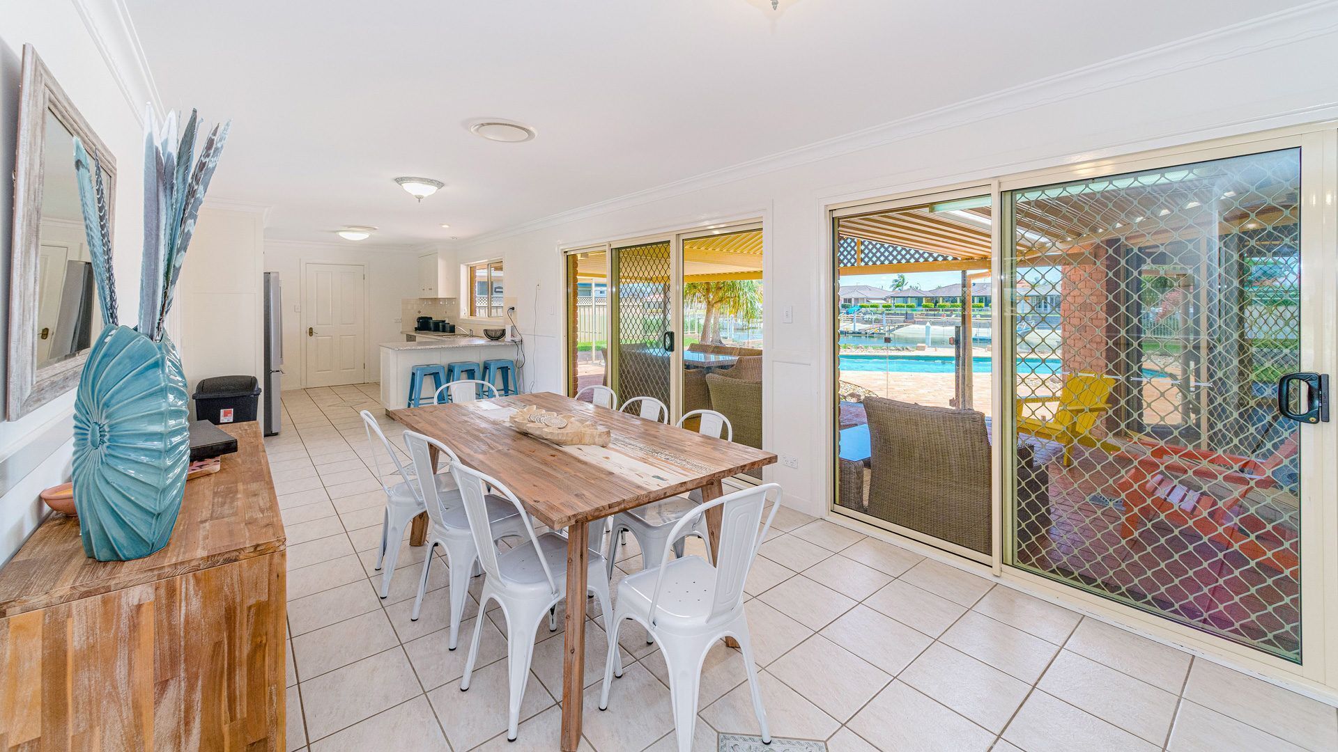 River Rest, Waterfront Home With Pool, in Yamba