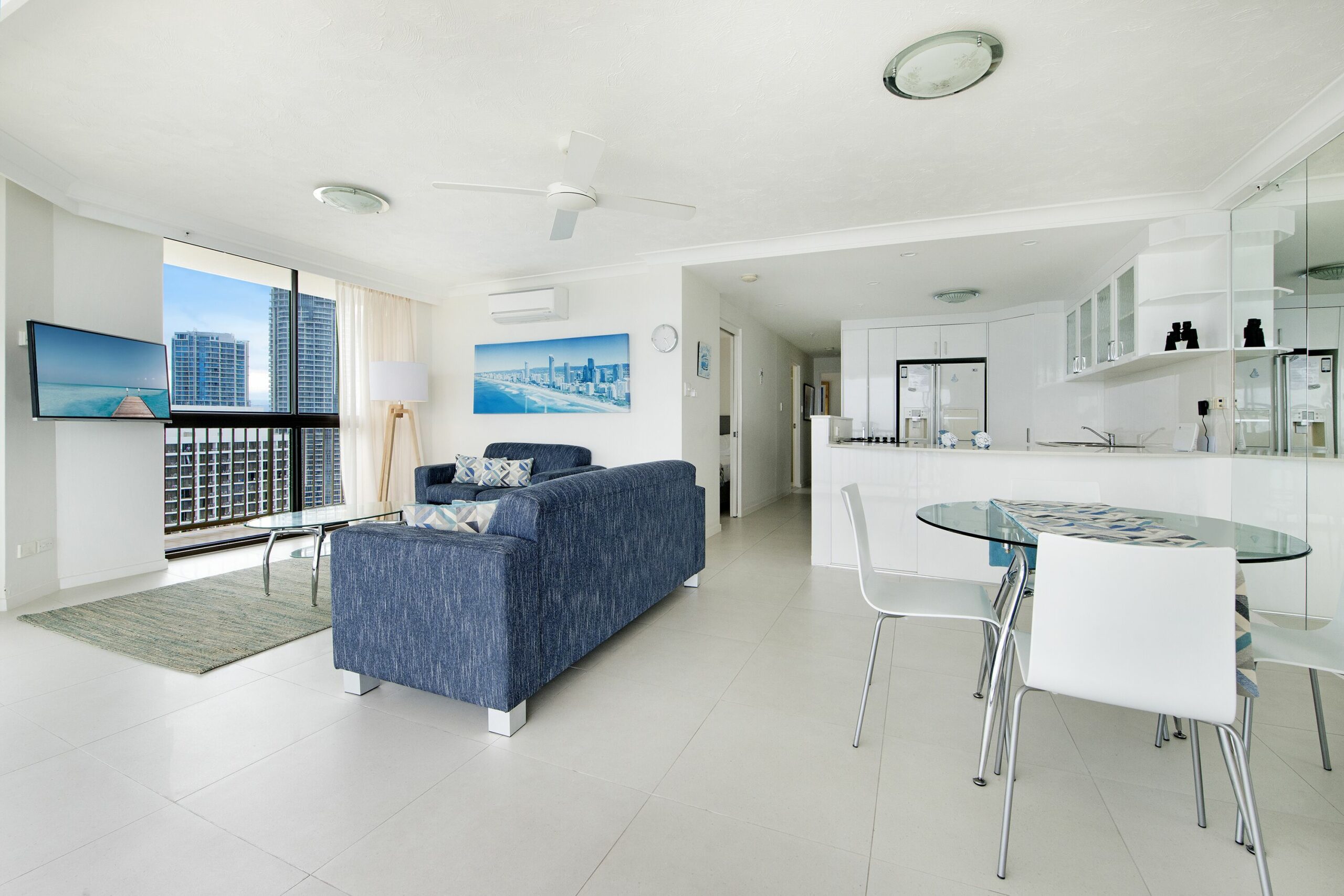 ABSOLUTE BEACHFRONT 2 bed <br>IMPERIAL. SURF,   SURFERS PARADISE