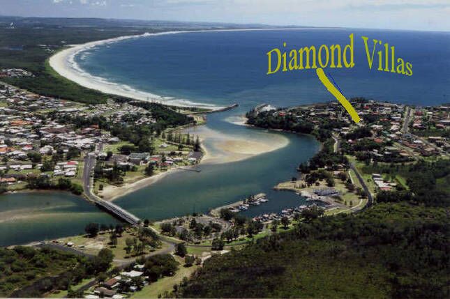 Diamond Villas Friendly Beachside Retreat :)