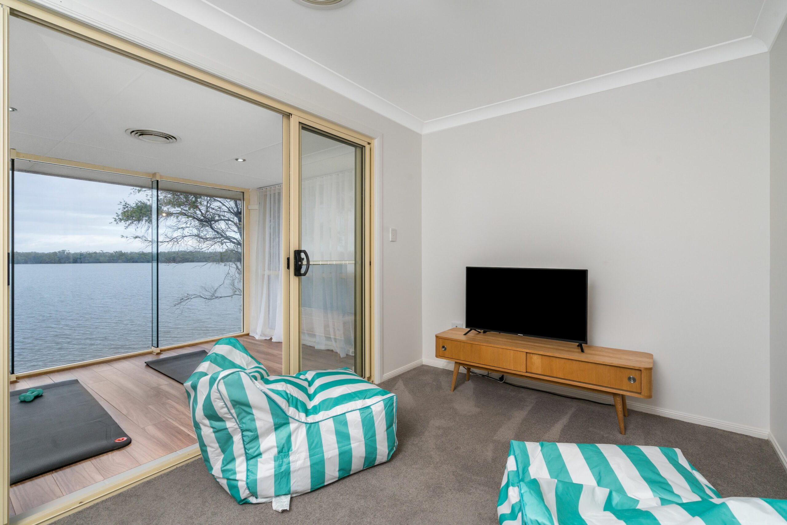 Regatta Ballina  - Waterfront escape