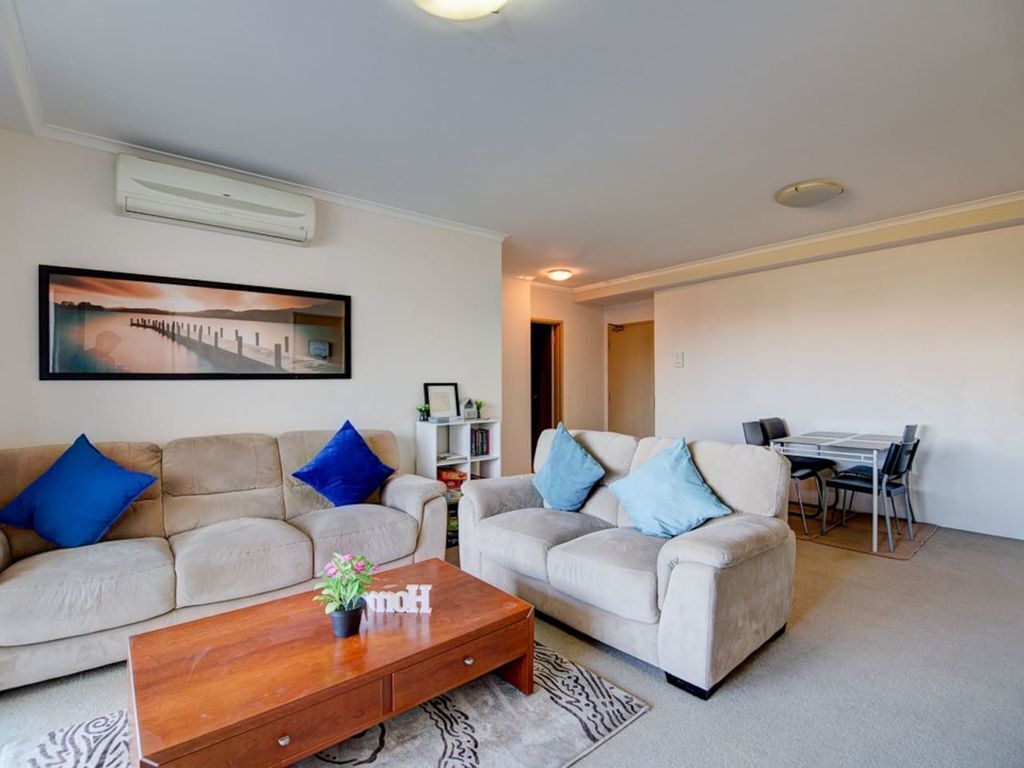 ? Perth City Views With 2 Bedroom + 2 Baths and Netflix