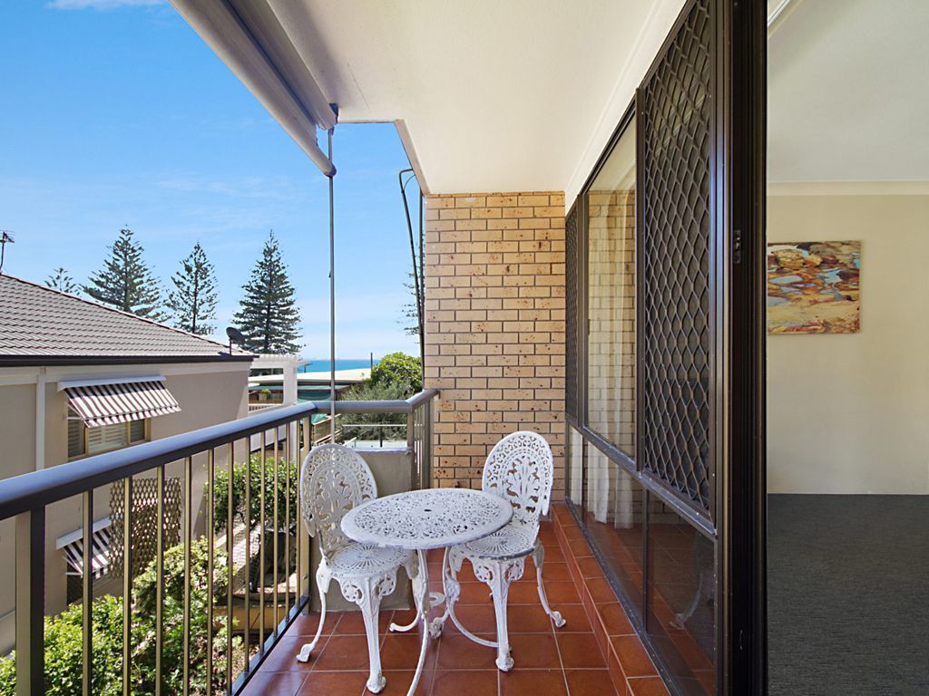 Cobden Court Unit 5 Awesome location walking distance to Rainbow Bay and Snapper Beaches