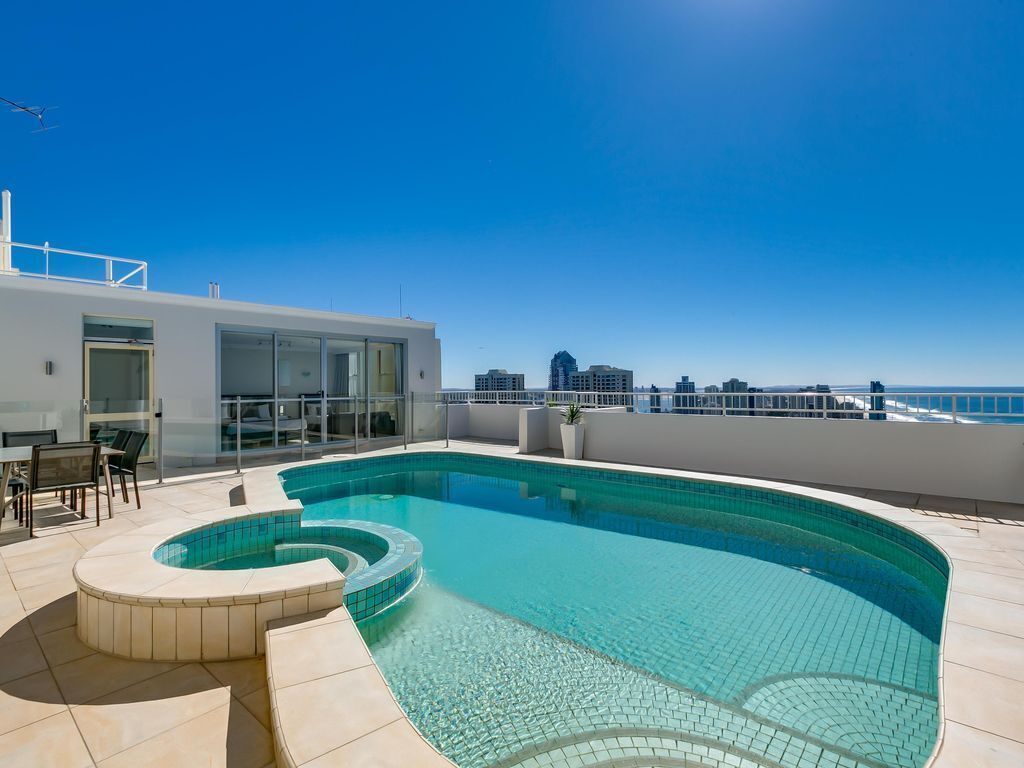 Golden Gate - 3 Bedroom Penthouse - 2 Night - 2-storey Rooftop Penthouse With Pool