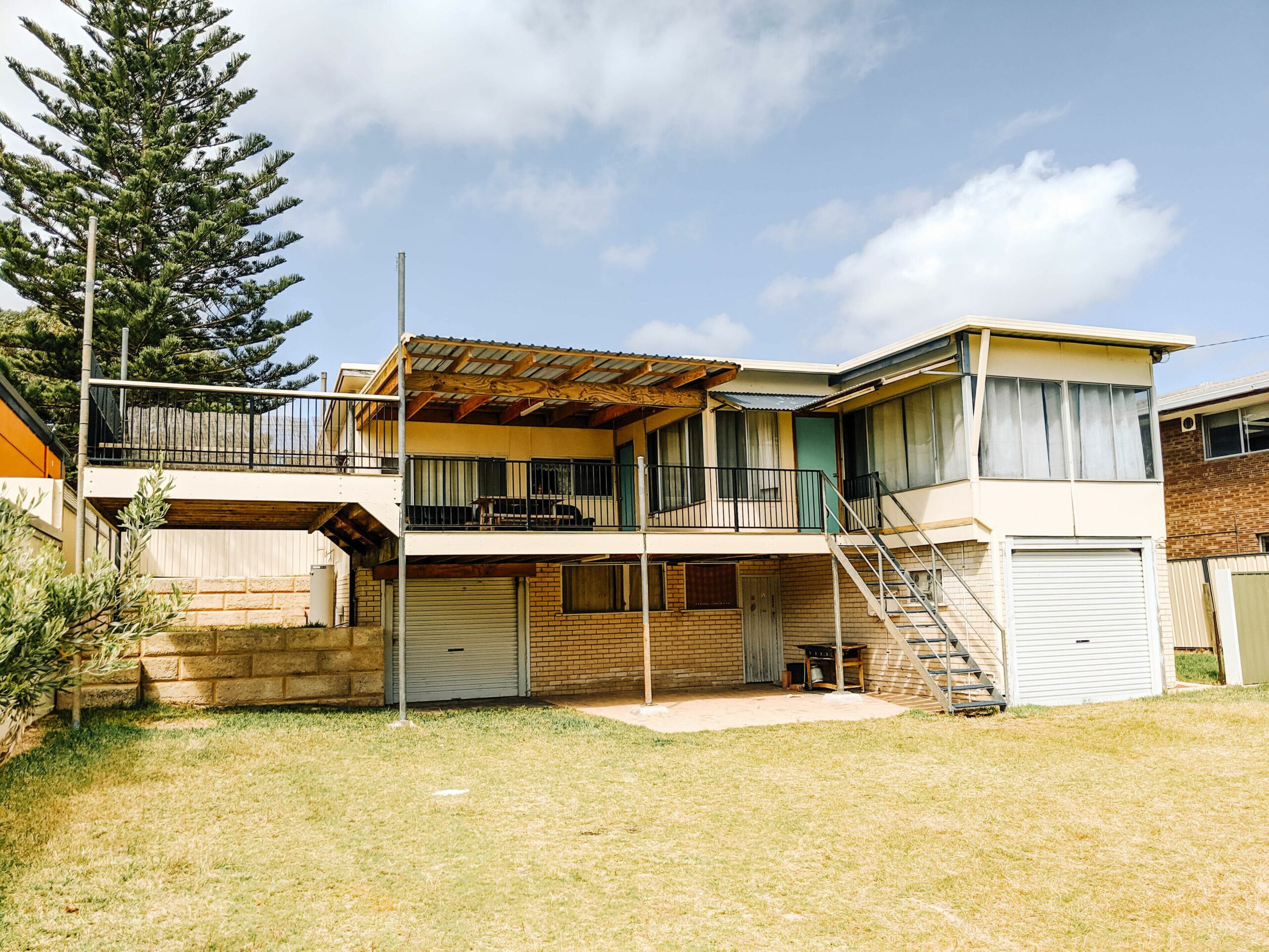 Authentic Beach Home in Prime Spot & Ocean Views!