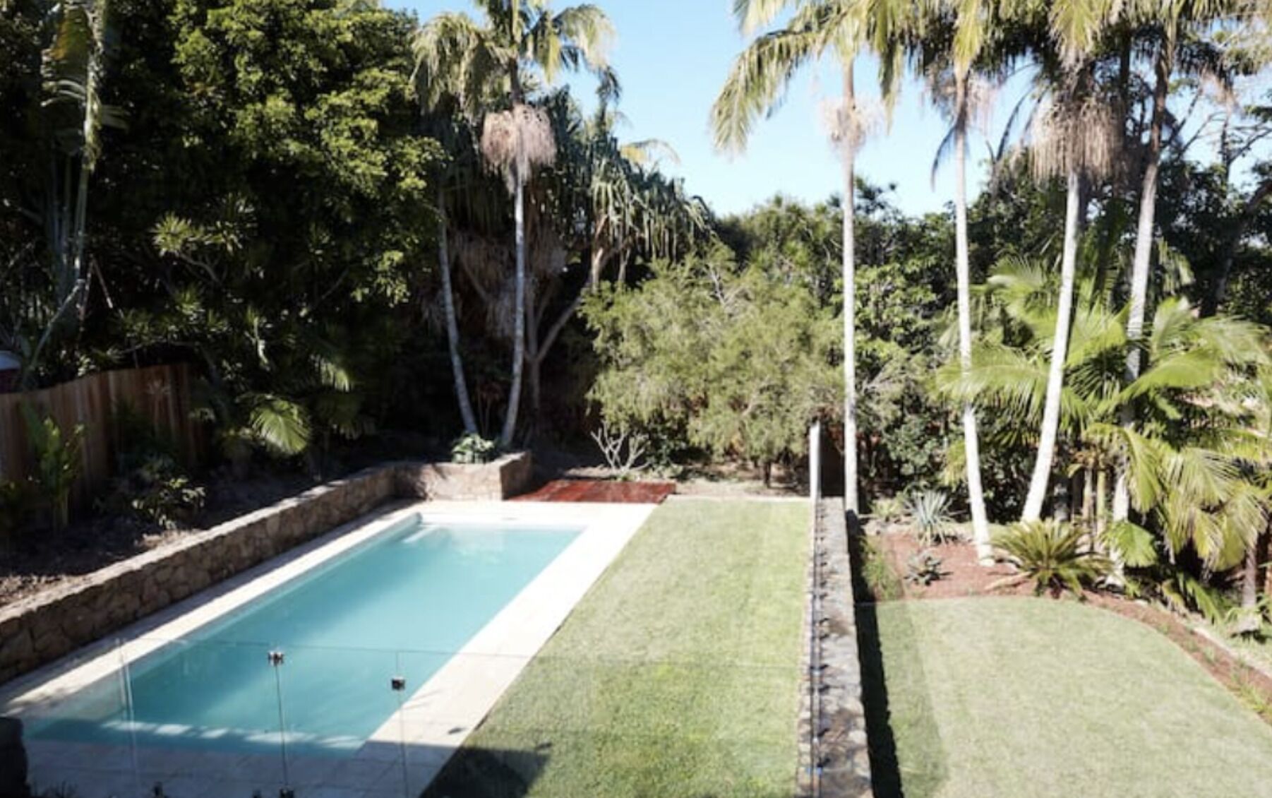 Stylish Beach House With Pool, Walking Distance to the Centre of Byron