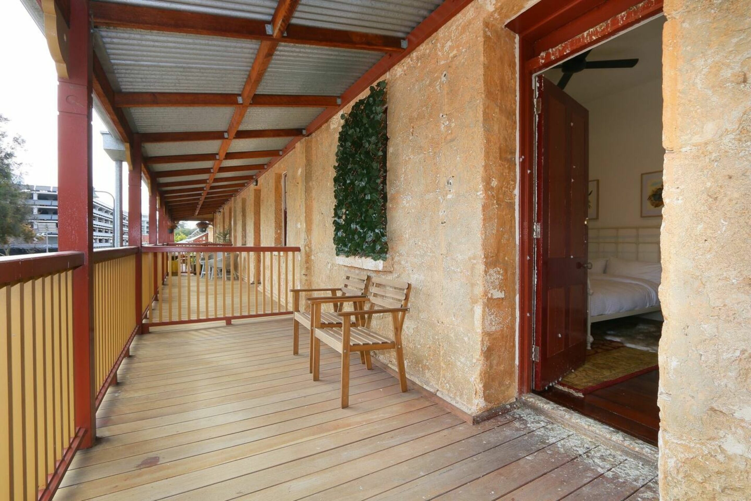 Central Heritage Building In Fremantle Sleeps 6