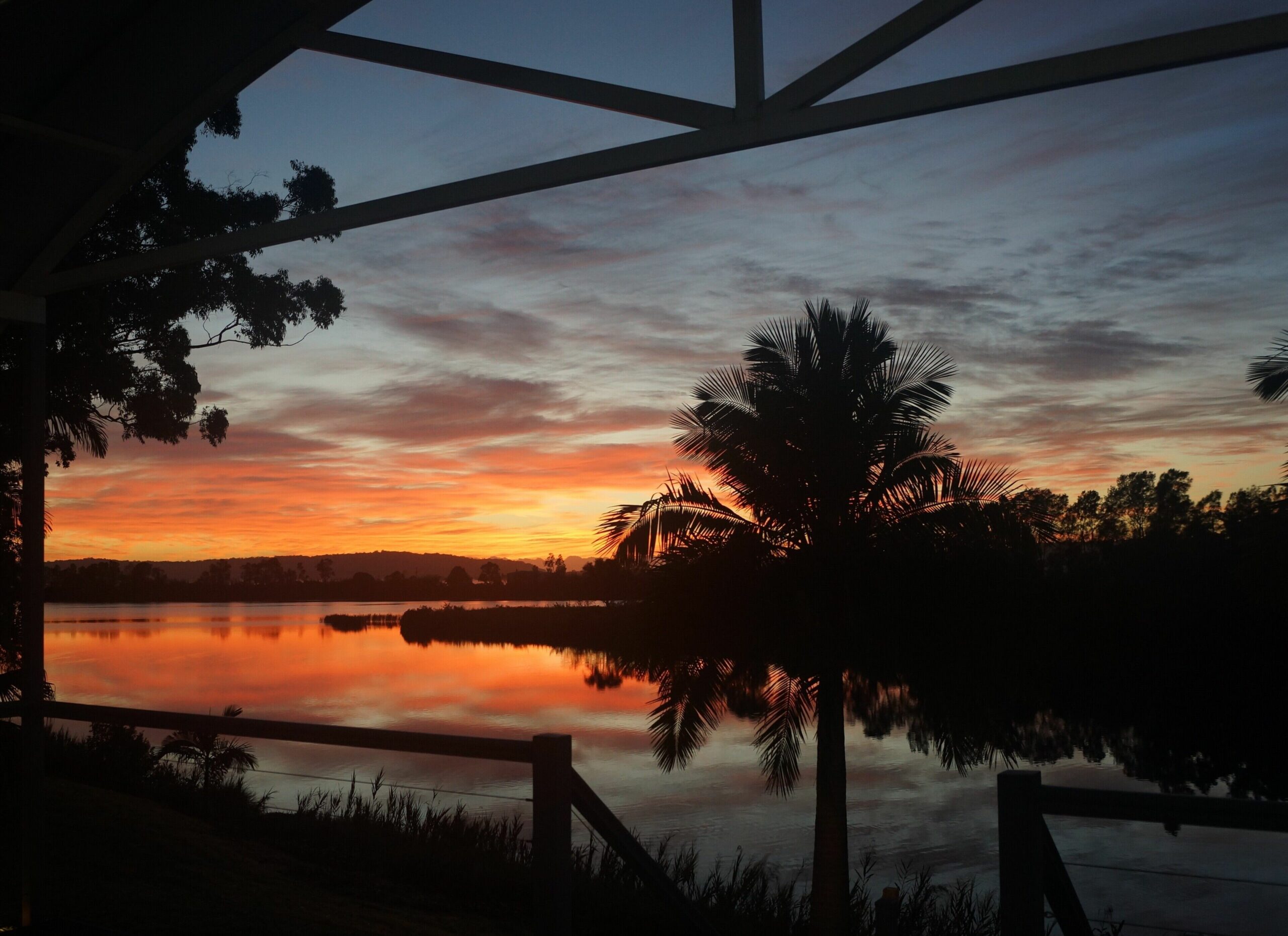 A quiet location with a Riverfront view which has its own mooring.