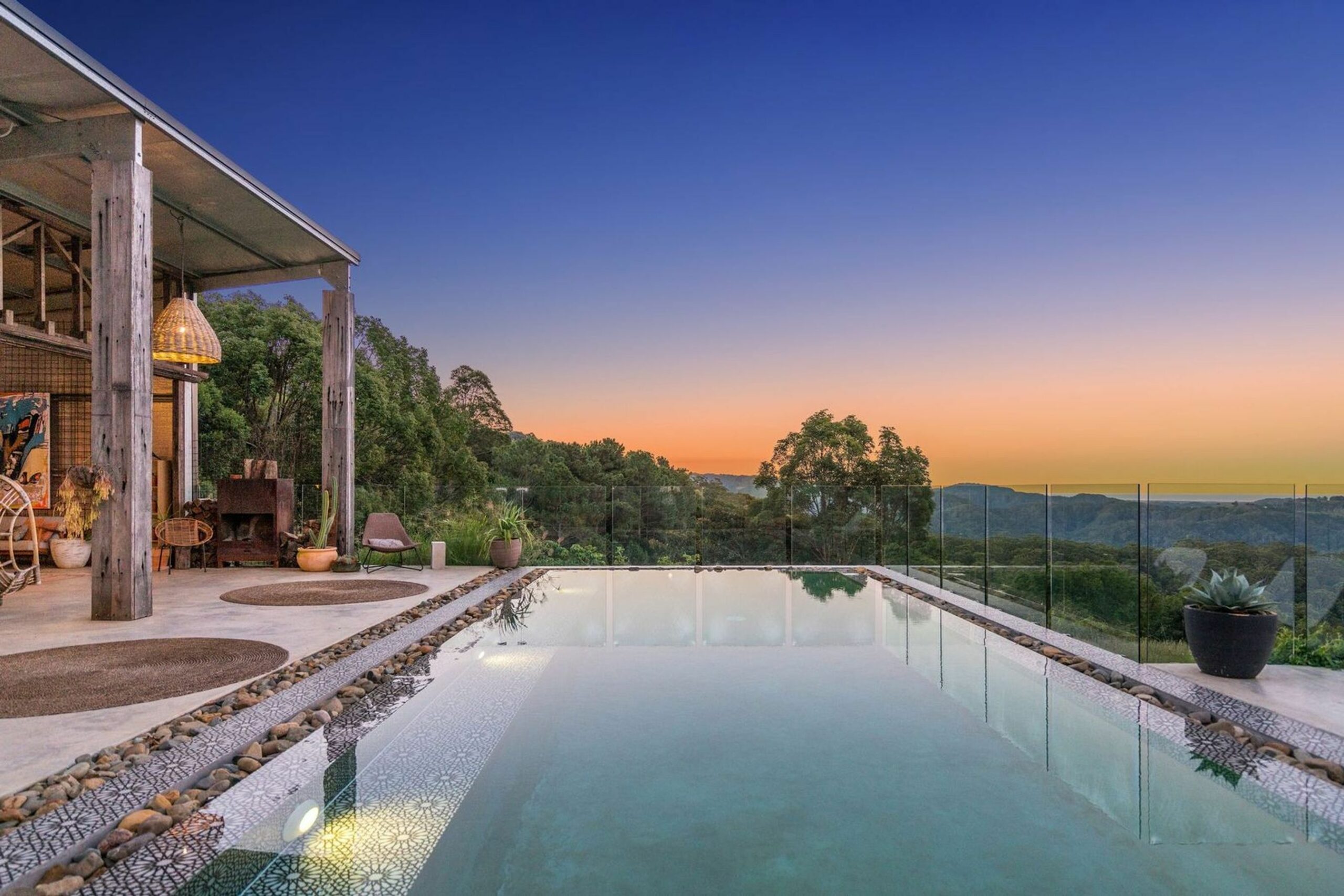 LUXICO's Pacific Byron Hinterland - sweeping ocean & mountain views