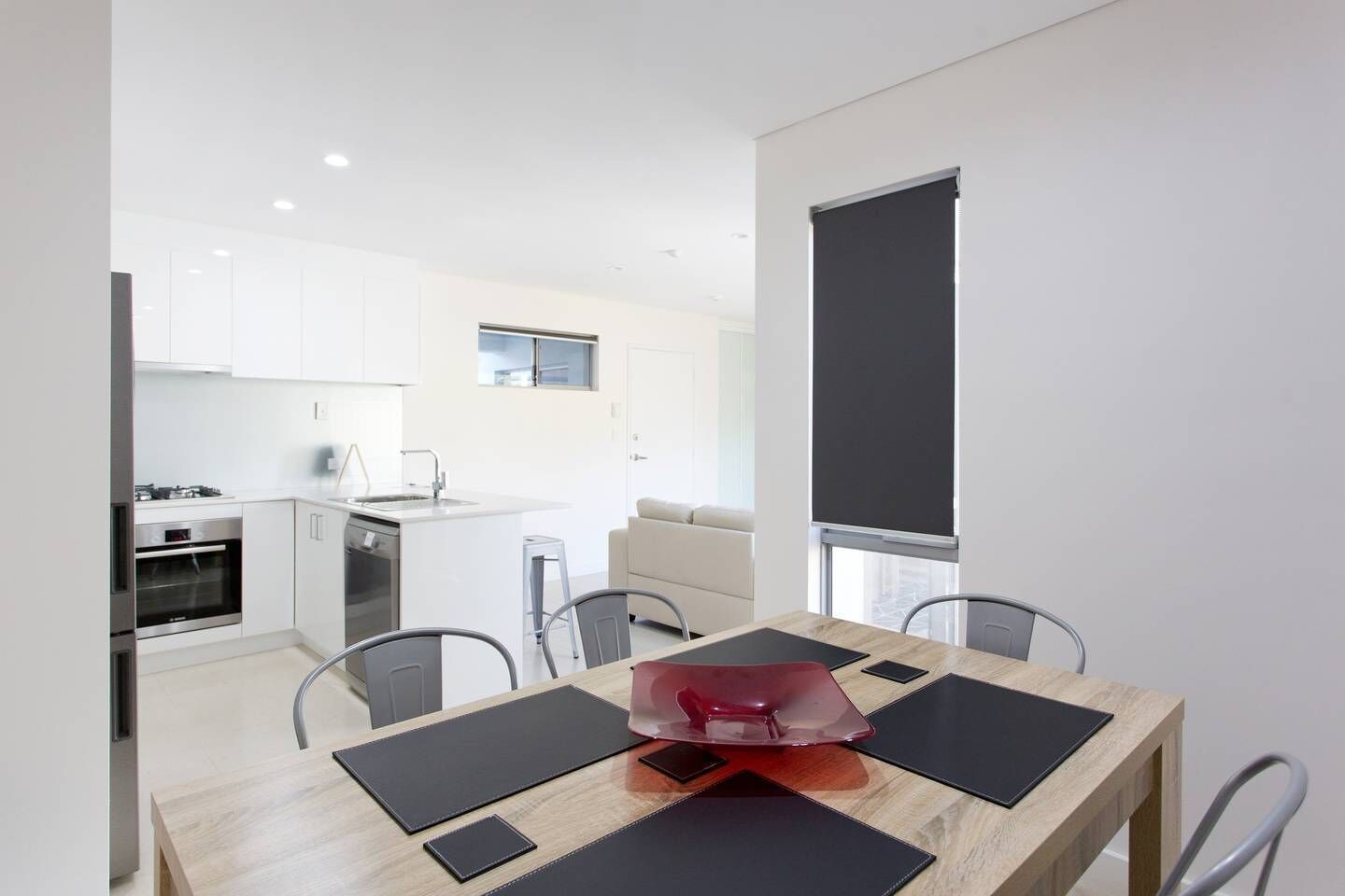 Modern Apartment - 11km From Perth CBD