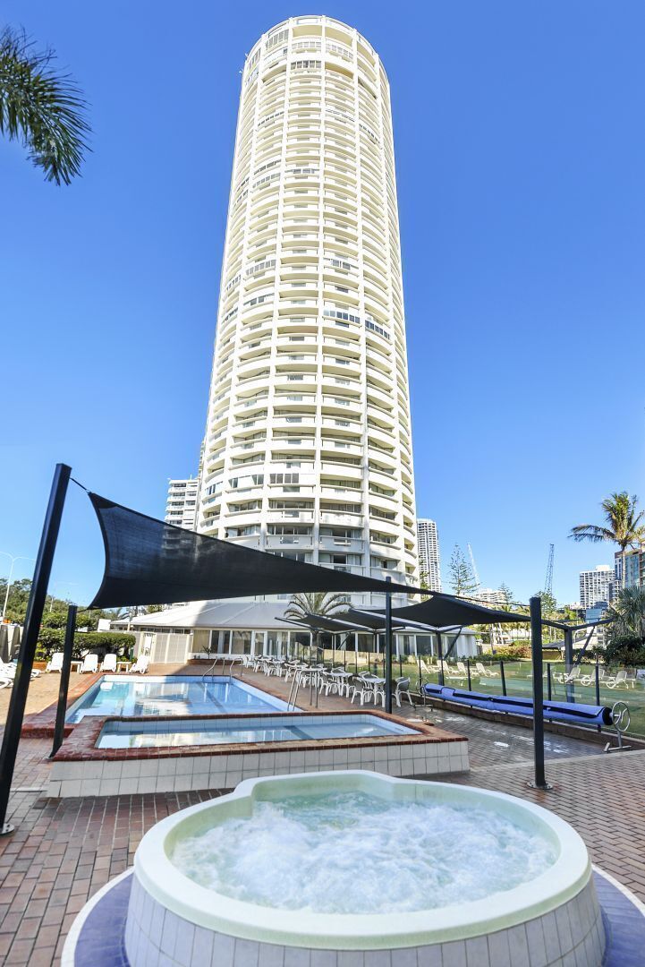 Oceanfront in Surfers Paradise Retreat