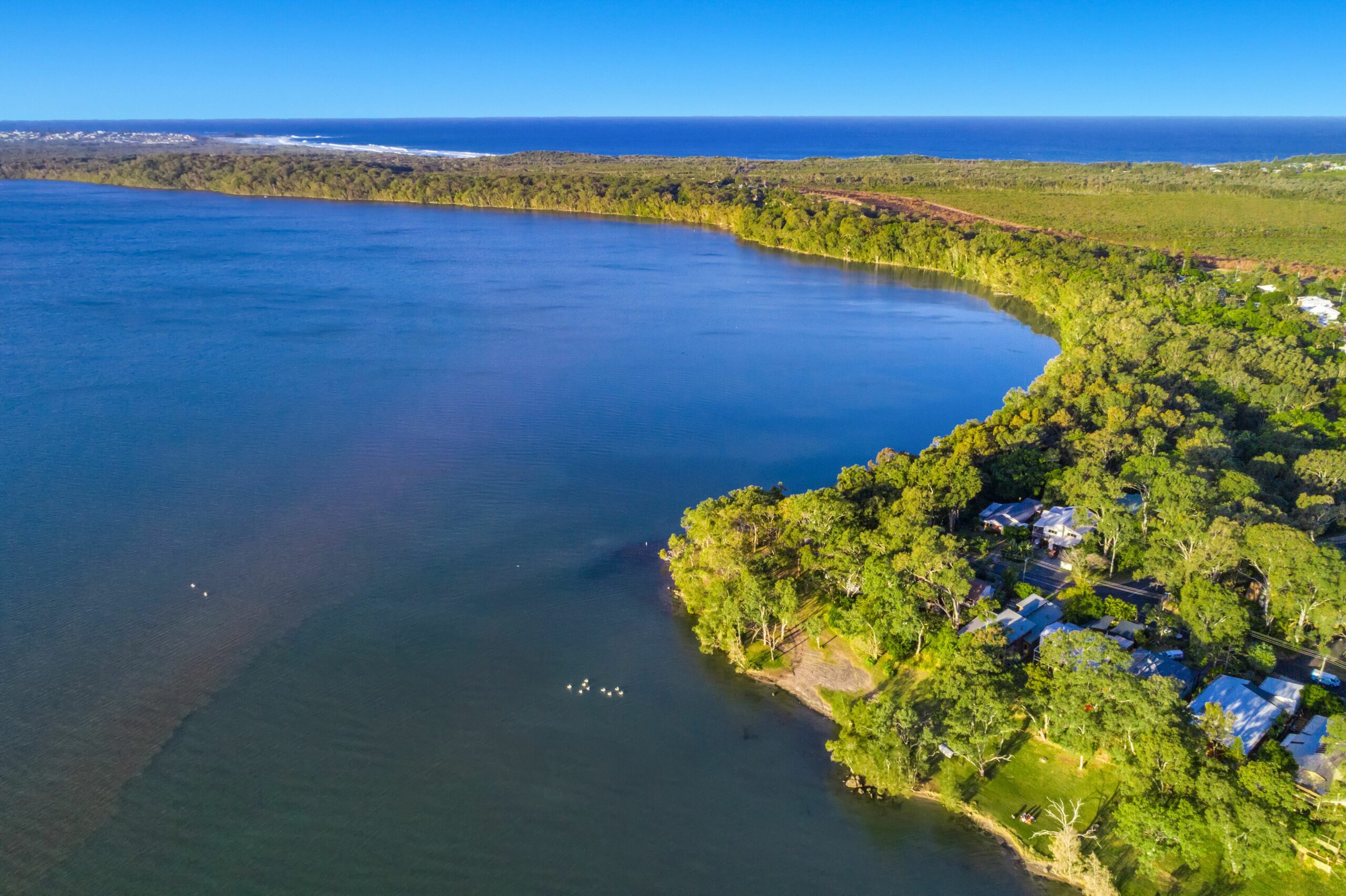 Villa Belza - Lakeside cottage near Angourie beaches