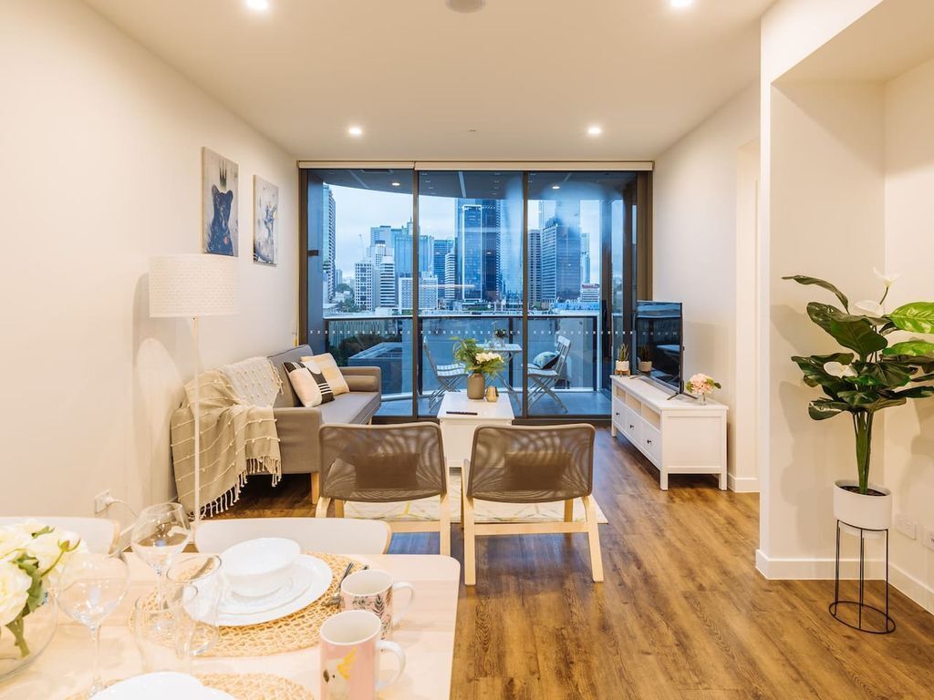 Modern and Elegant 2 Bed Apt @ Southbank