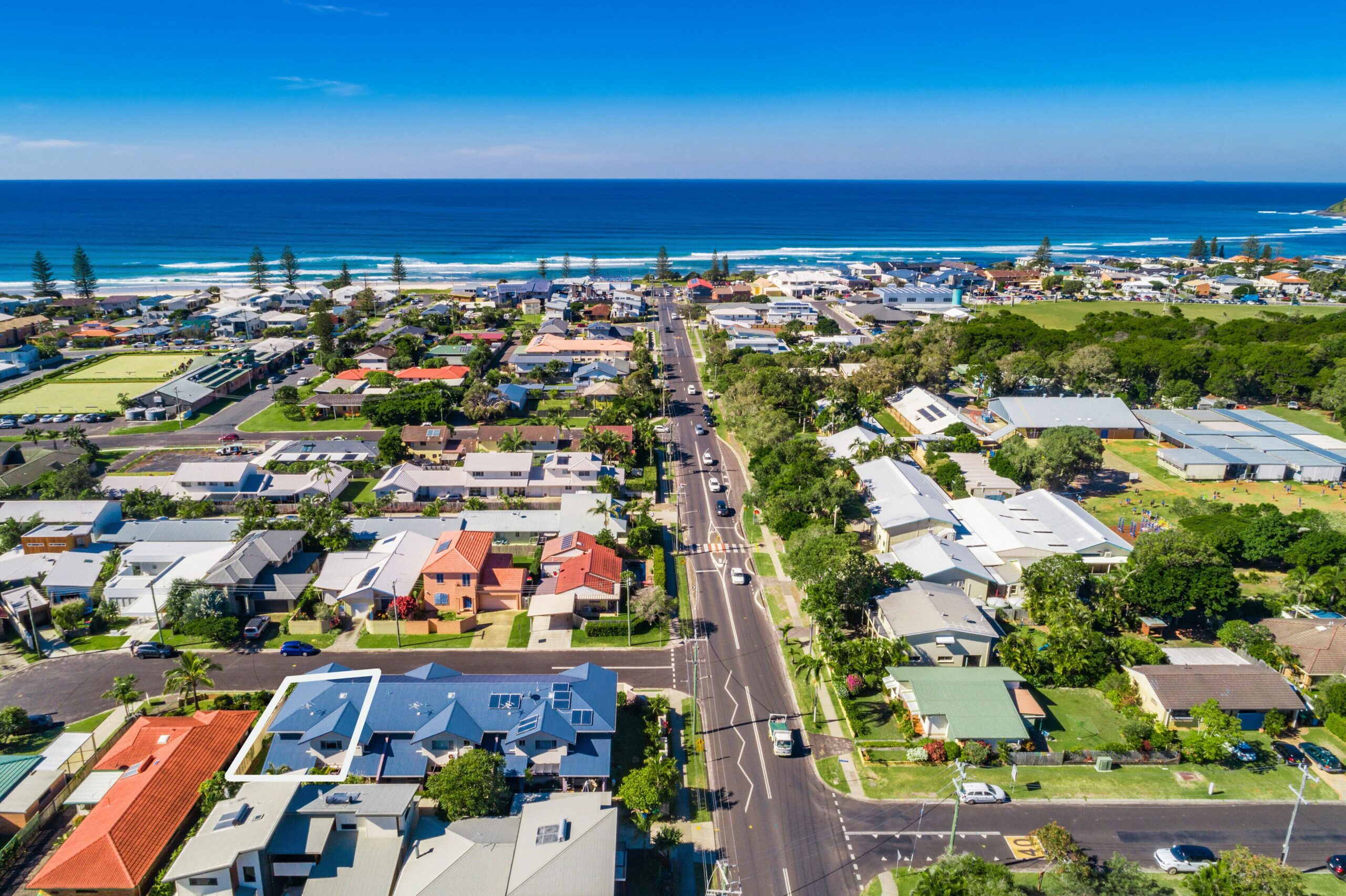 A PERFECT STAY – The Wave Haven - Spacious townhouse 3 blocks to town & beach