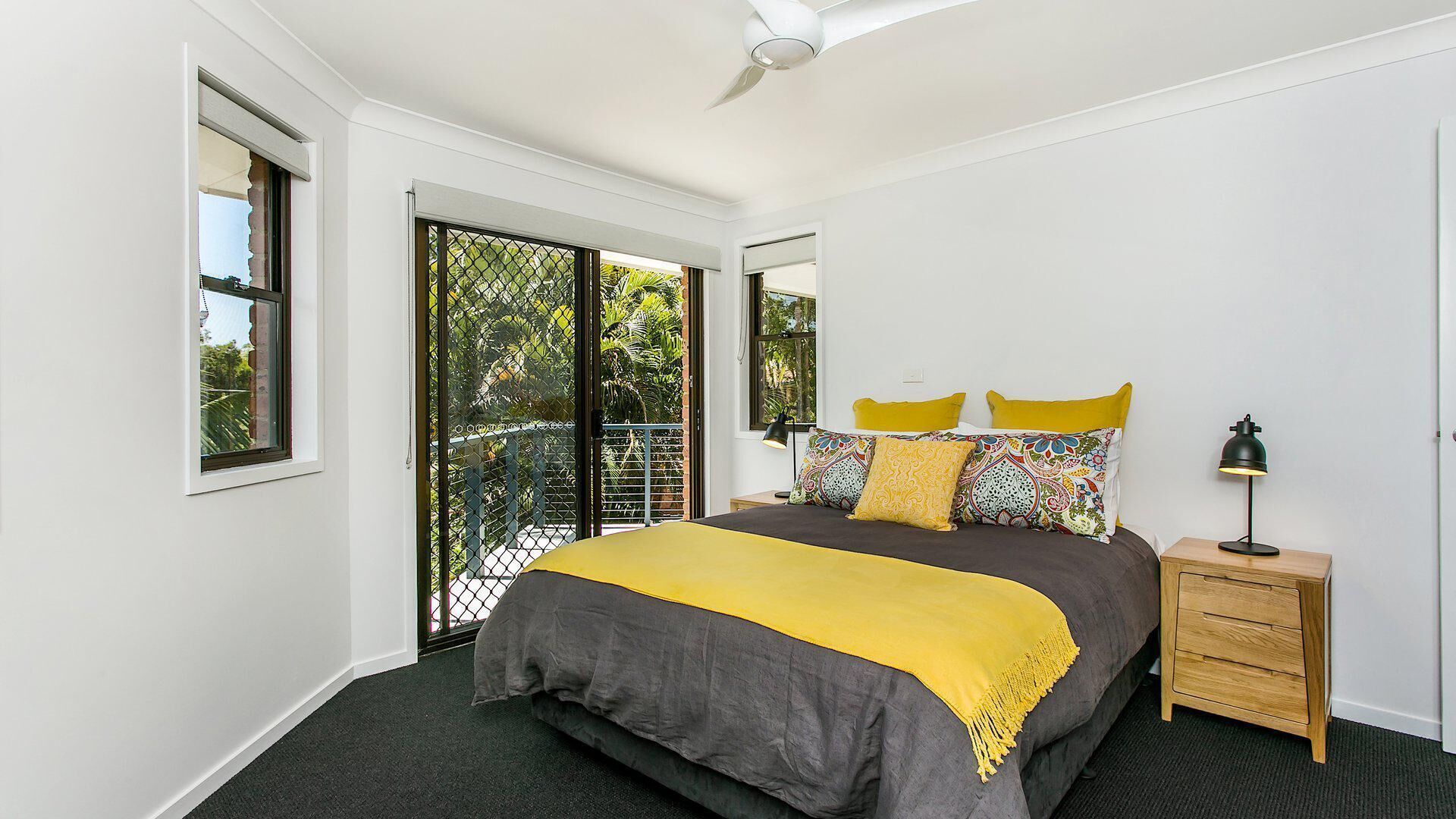 Calinda Sol 12 - Byron Beachside Perfection.... Best Location!