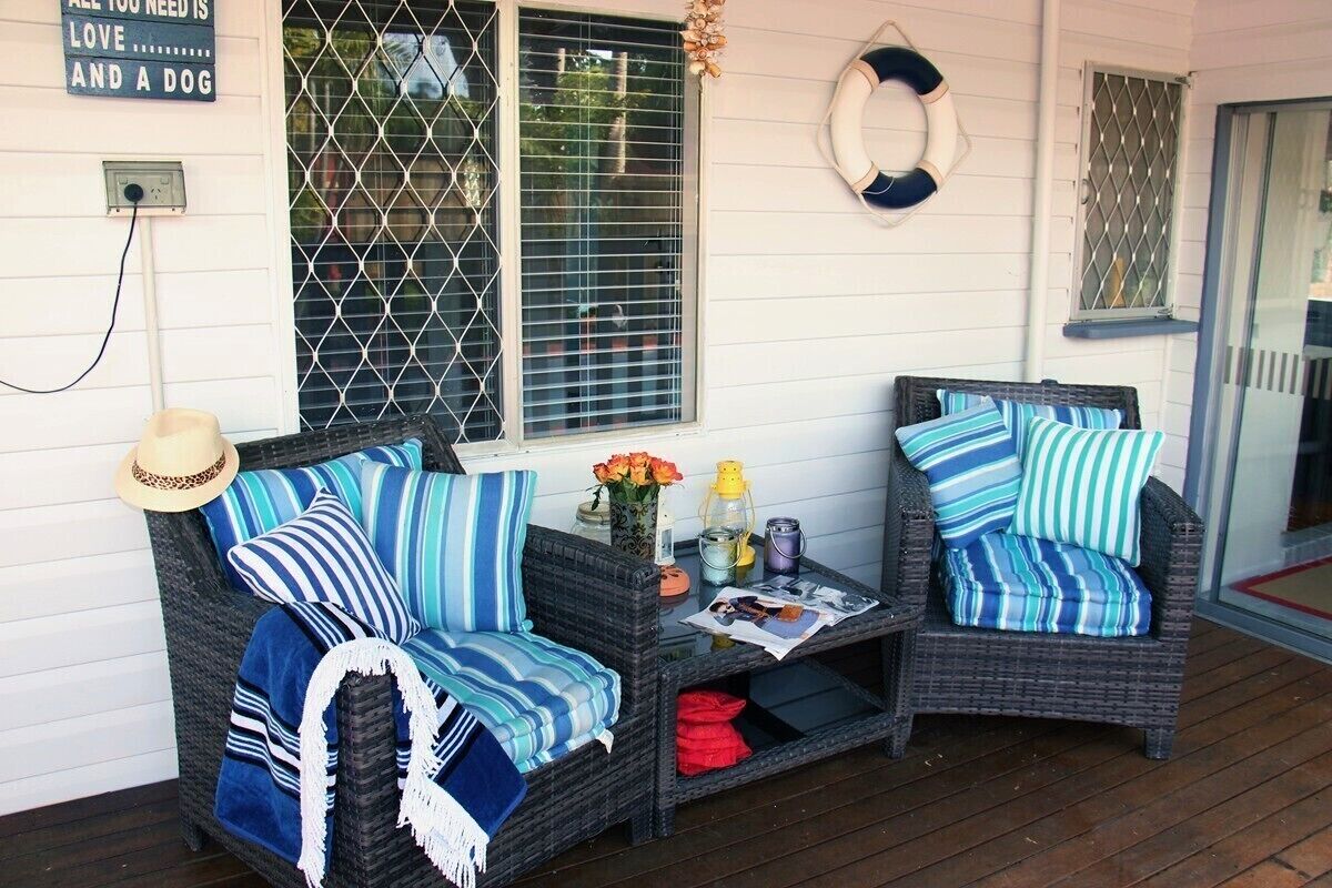 Surfers Beach Cottage Pet Friendly