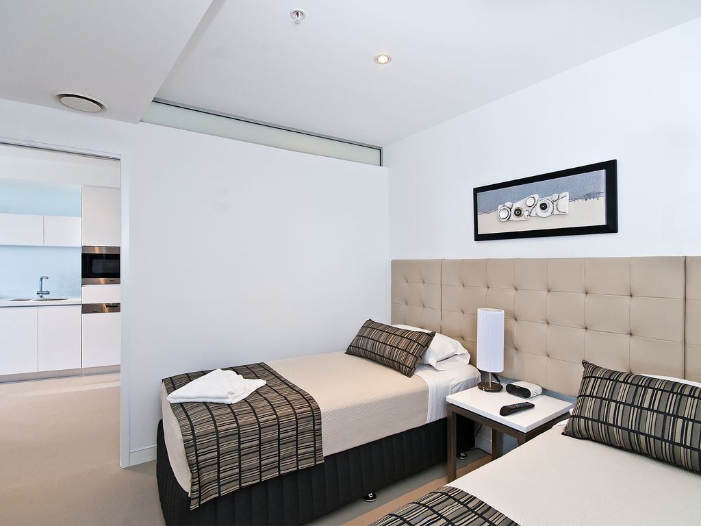 Oracle Resort - 2 Bedroom Apartments With Partial Ocean Views