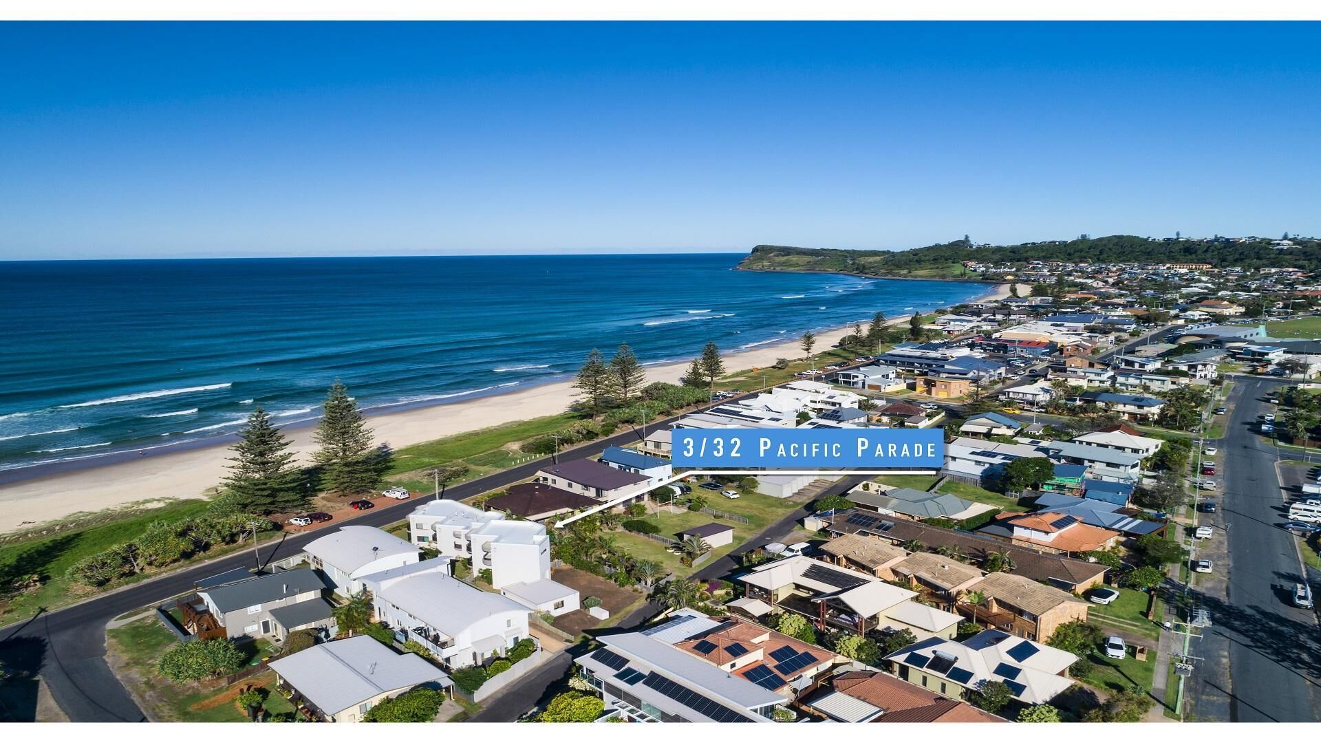 Ocean Waves - 3 Level Townhouse With Beach Across