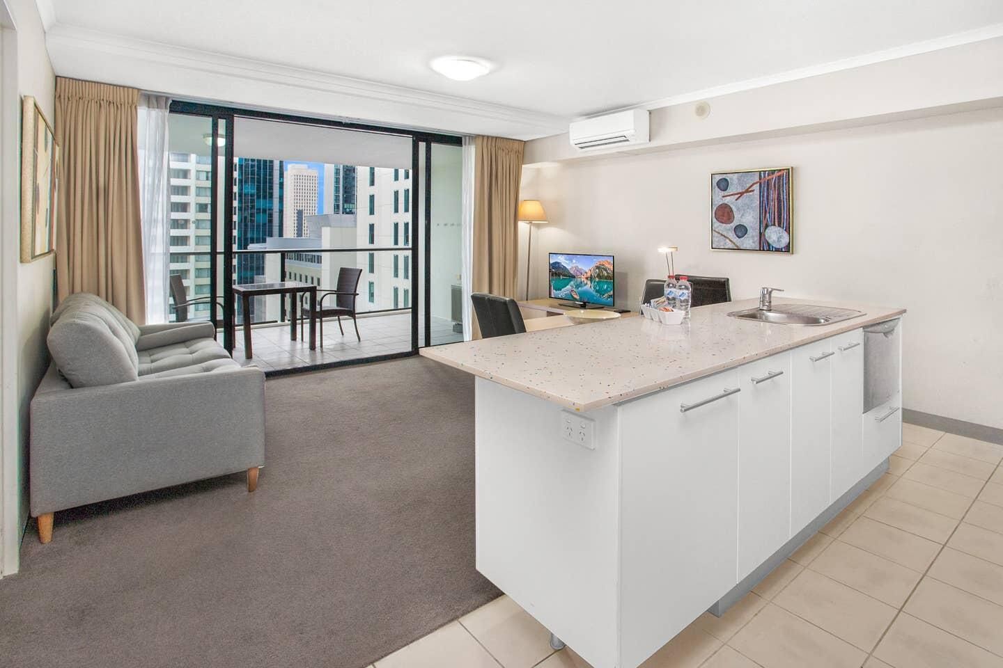 River City Splendour + Spectacular Views in Brisbane CBD