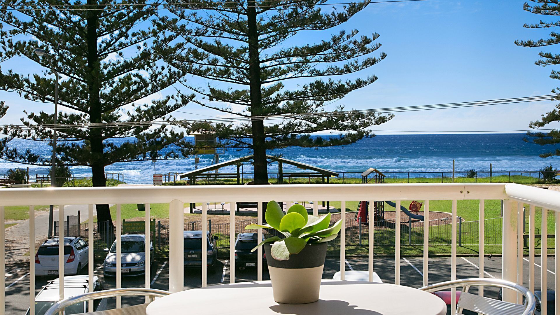 A Perfect Stay #11 Camden House – Beachfront Views