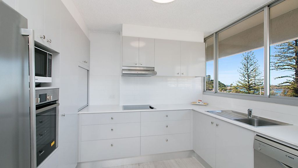 Kooringal Unit 9 Great Location on the Beach With Ocean Views