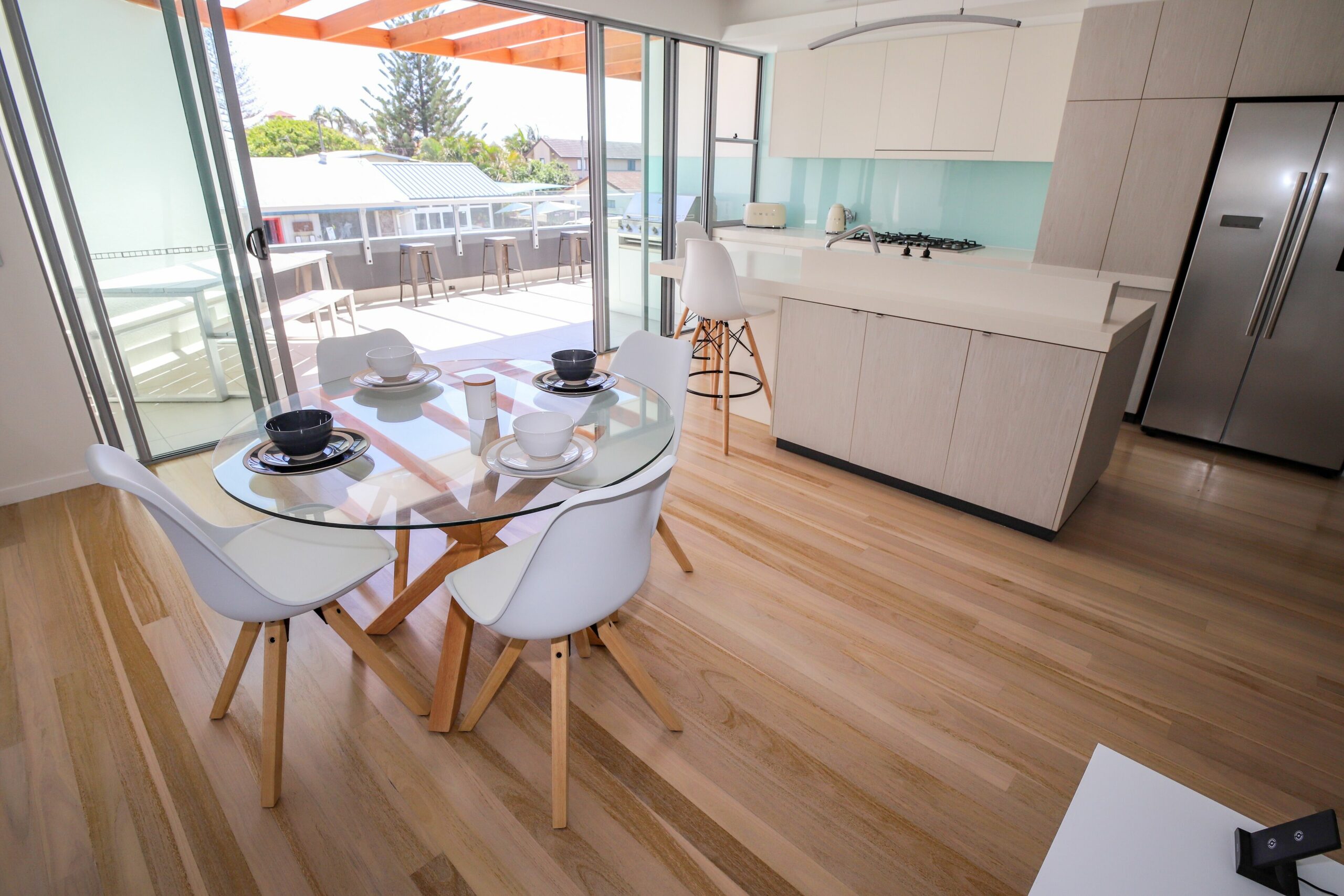 Luxe Beachside Villa, 50 Steps to Sand Between Tallebudgera & Currumbin Creeks