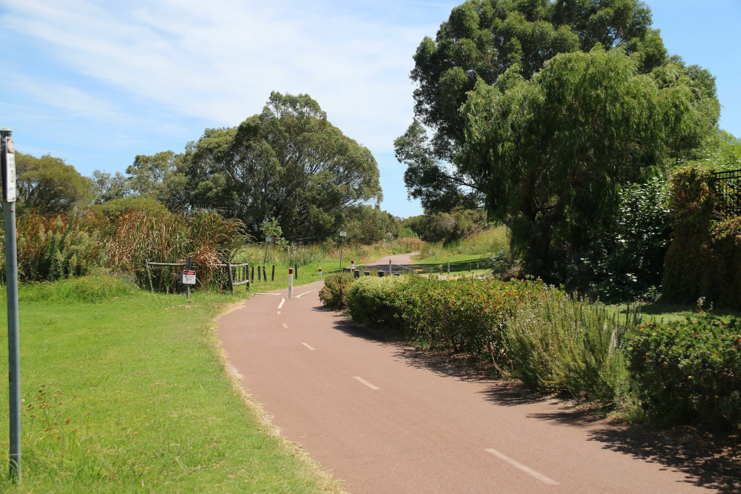 Riverside by Swan Maylands- a Relaxing Place to be