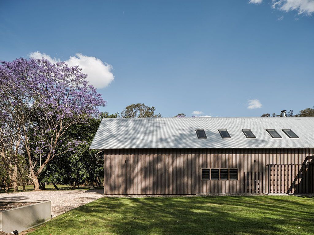 An American Barn Meets an Australian Shed