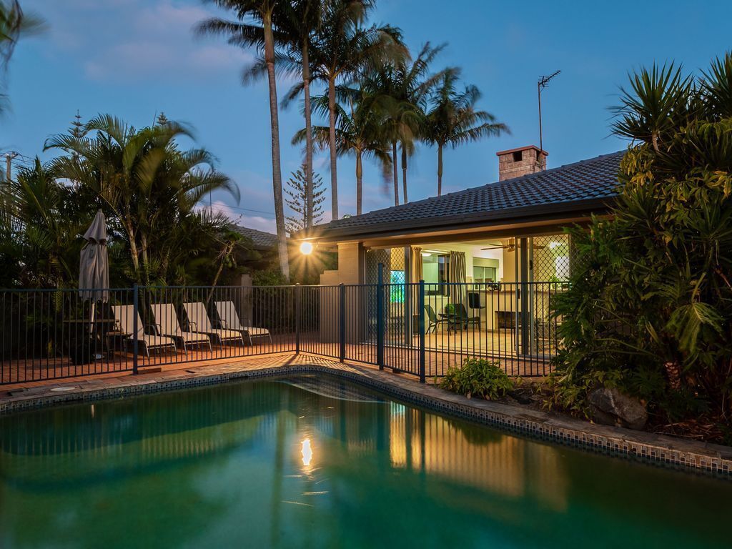 4 Bedroom Surfers Paradise Home Located in Prestigious Isle of Capri