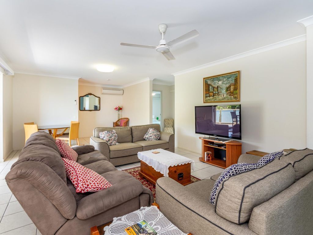 Enjoy the sea Breezes From the Balcony - Boyd St, Woorim