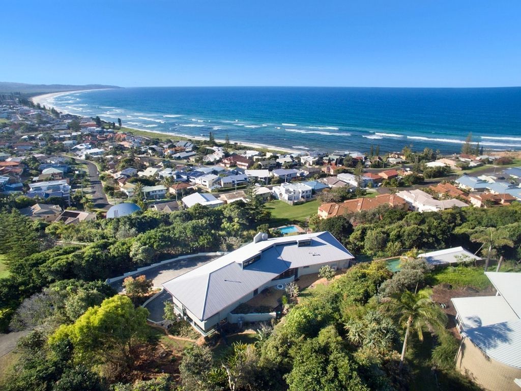 Wave Hill House - Ocean Views!