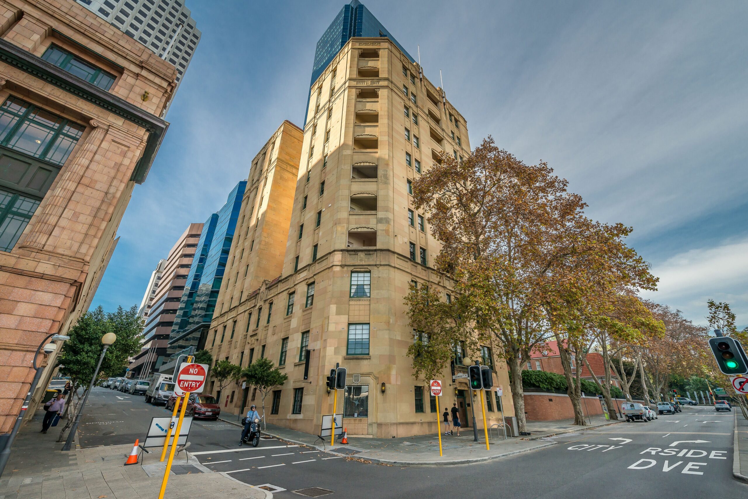 Art Deco Luxury on Elizabeth Quay