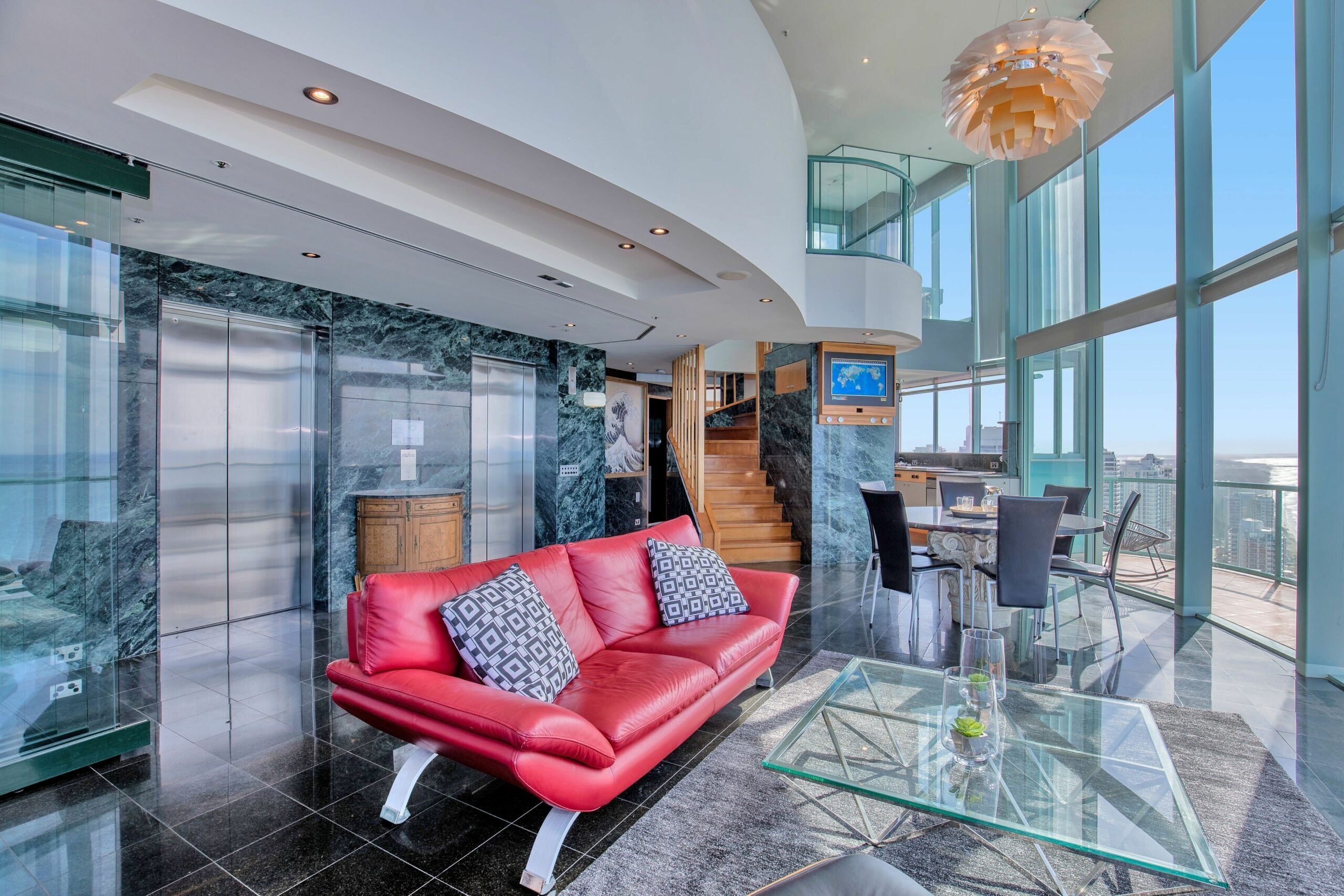 3 Bedroom Skyhome Penthouse With Expansive Beach and Ocean Views