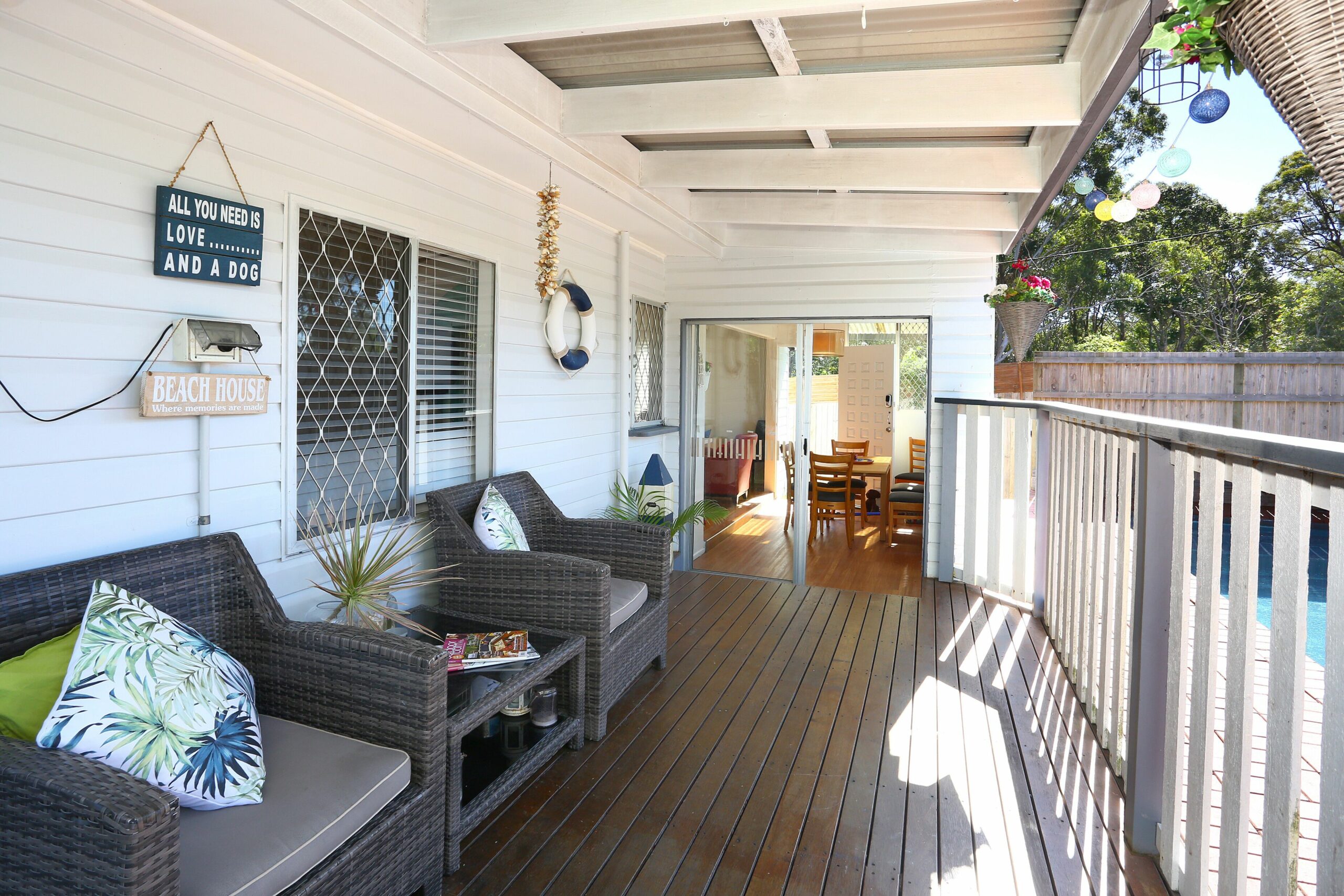 Surfers Beach Cottage Pet Friendly