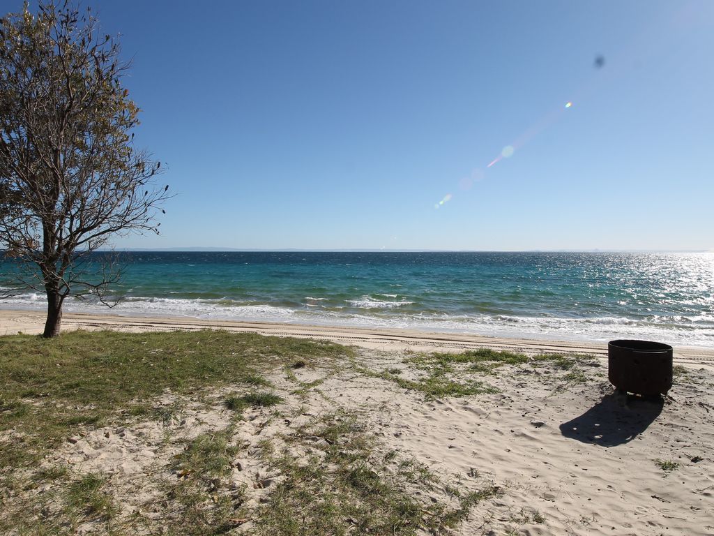 Signal Cottage - beach front