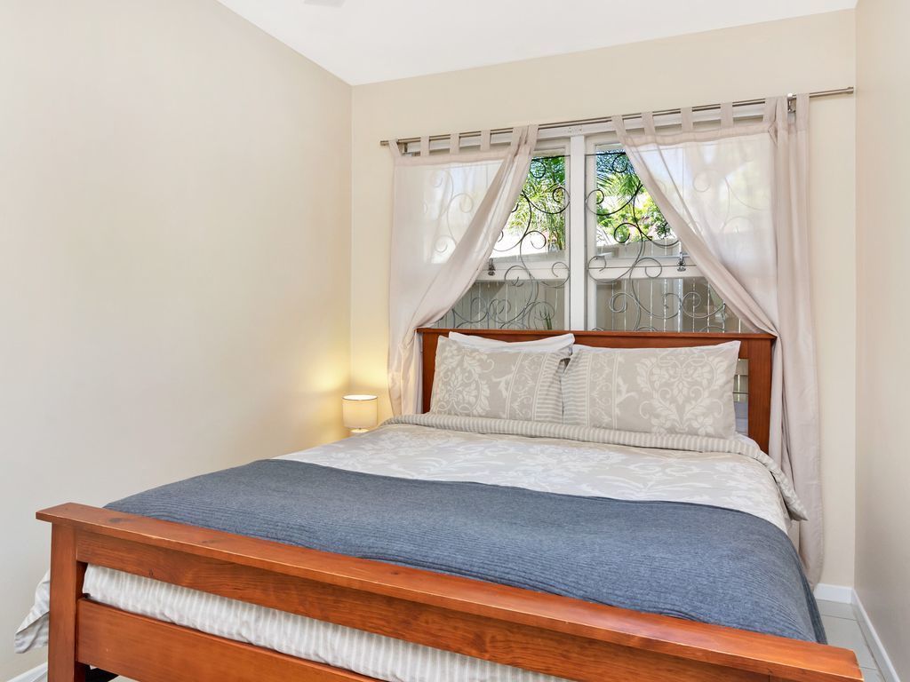 Tranquil 2 Bedroom Apartment in Clayfield