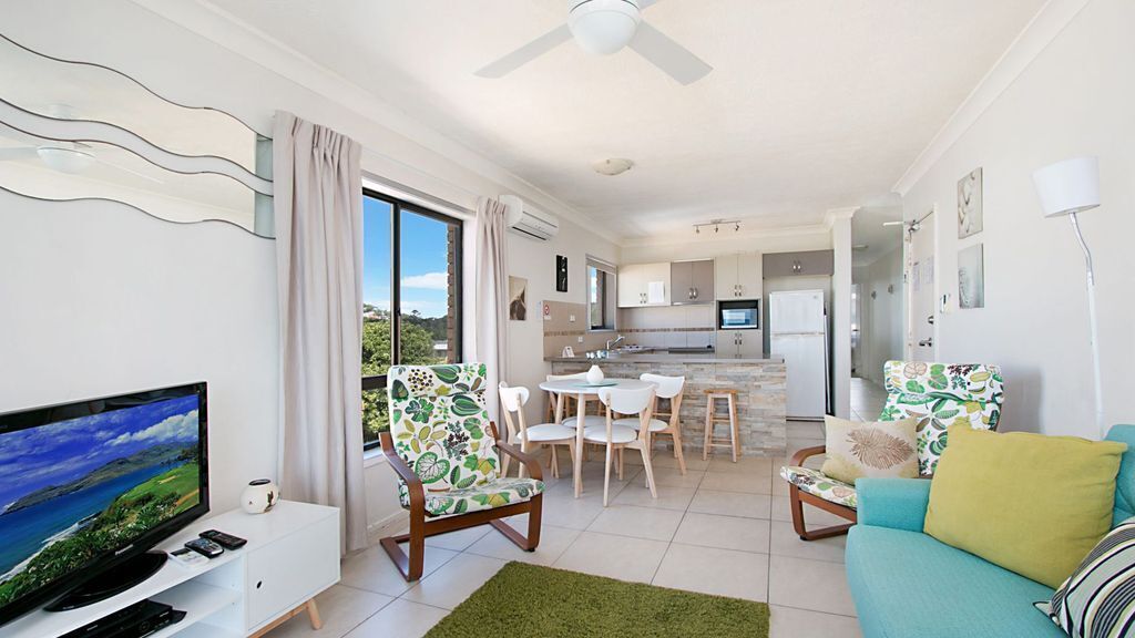 Kirra Vista Apartments Unit 18 Kirra Beachfront, Easy Walk to Shops Cafes and Clubs