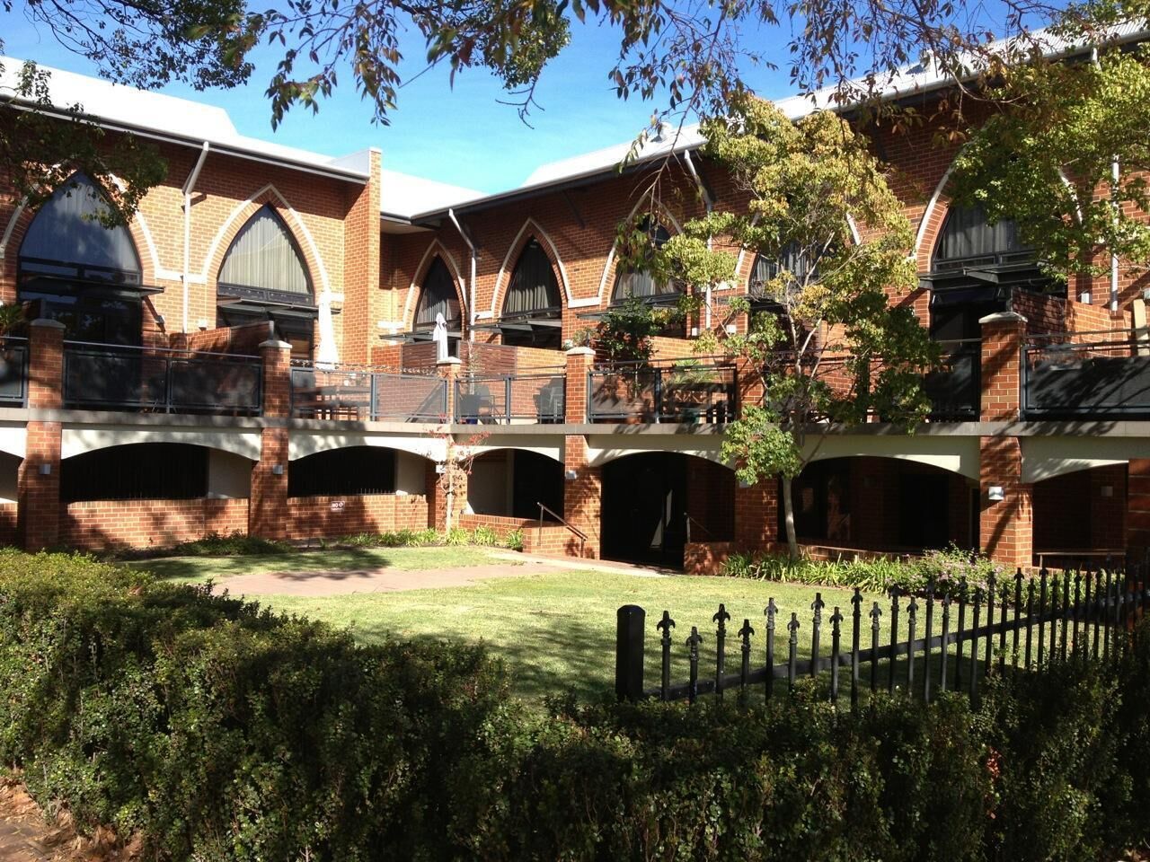 Executive Style First Floor Apartment With Large Alfresco Balcony