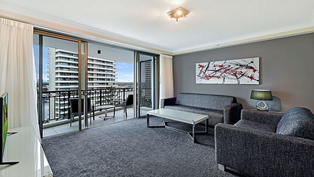 Chevron Towers Surfers Paradise Apartment