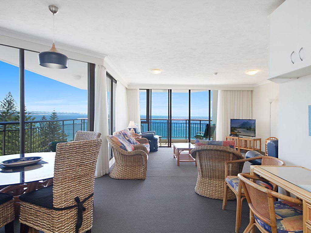 Bayview Unit 10b 2 bedroom apartment with views from Snapper rocks to Surfers Paradise.