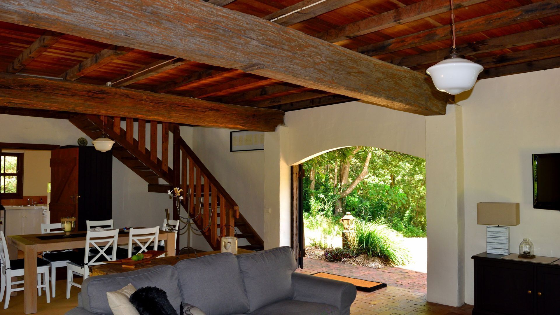 The Barn - French Provincial Accommodation