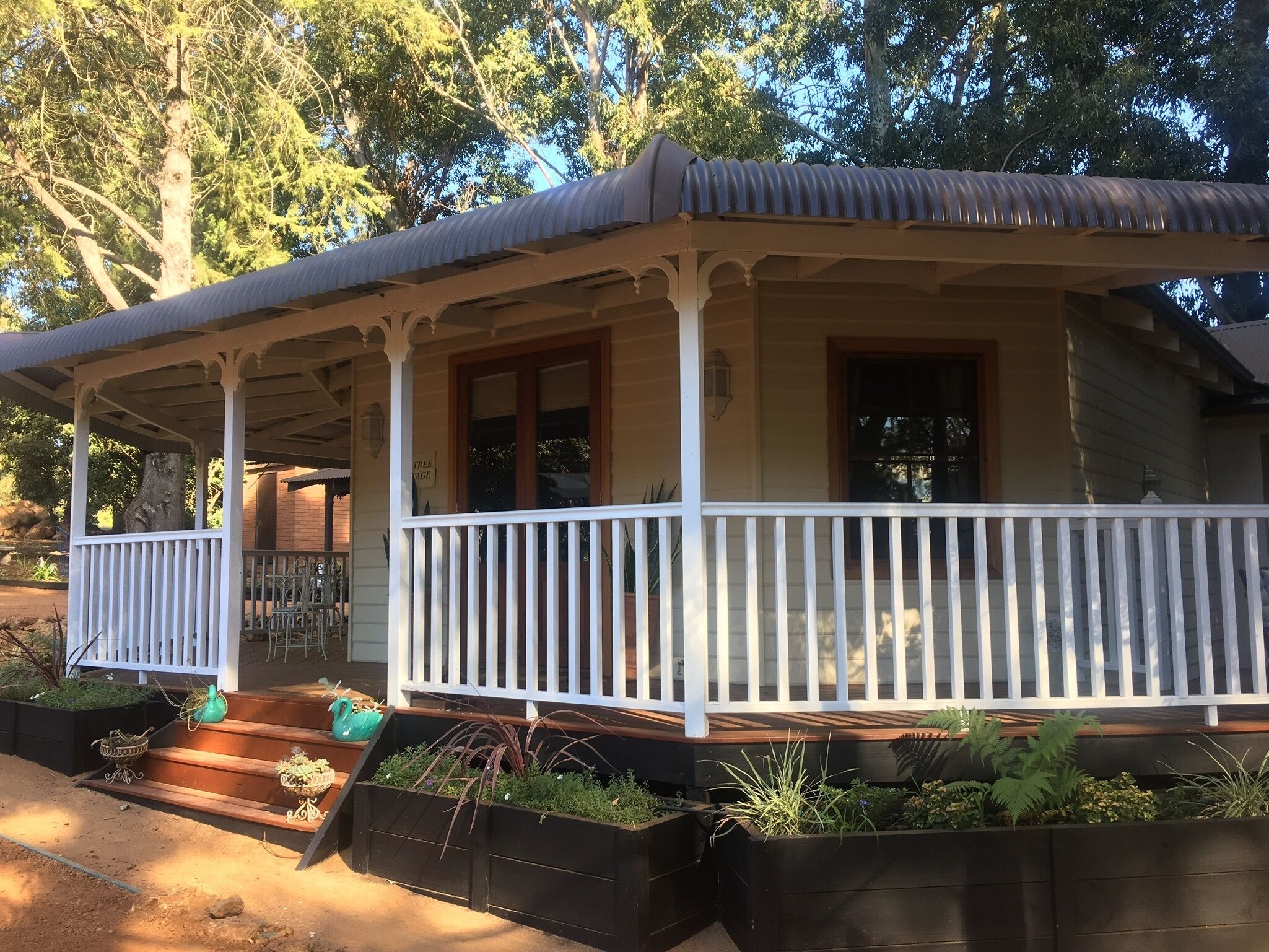 Oak Tree Cottage - Characterful and Spacious