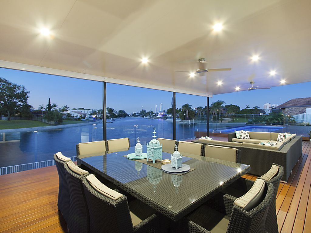 Vogue Holiday Homes - Whitehaven @ Broadbeach