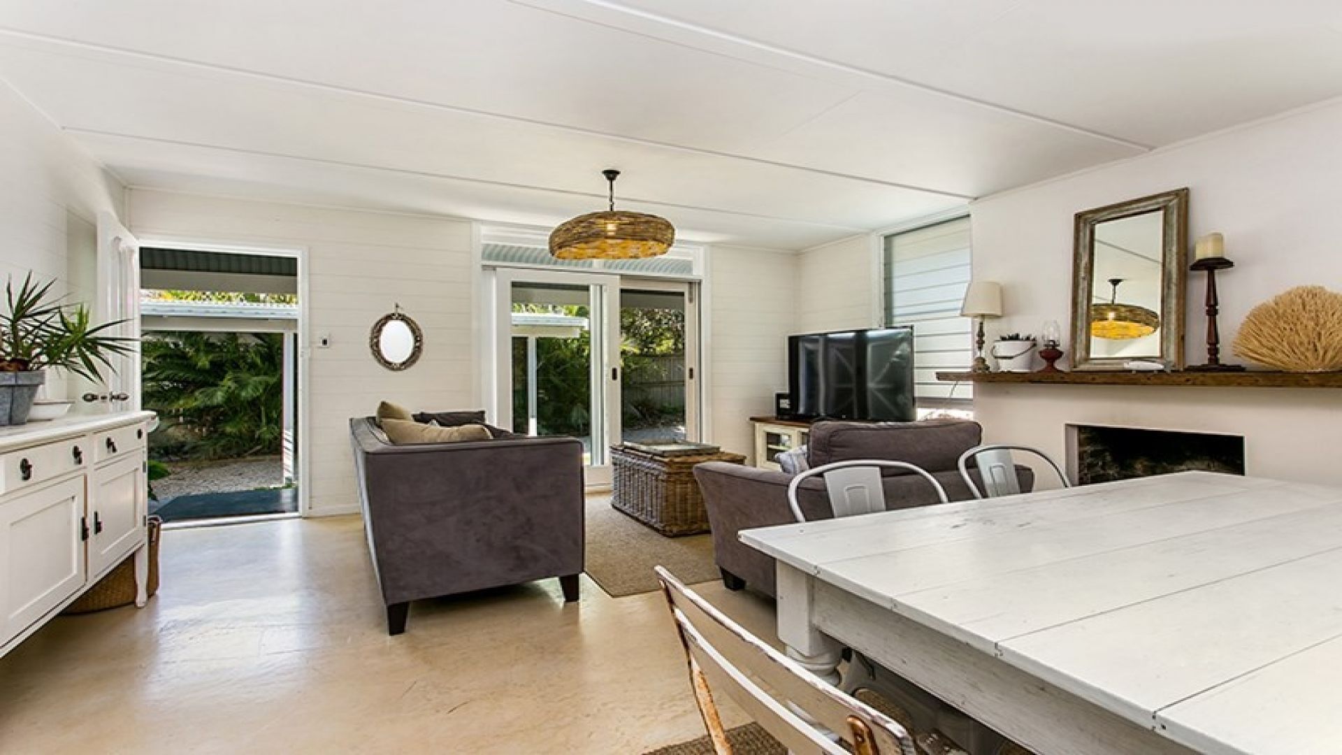 Glasgow on Tallow Byron Bay- Tranquil Beach Cottage- 600m Walk to Tallow Beach