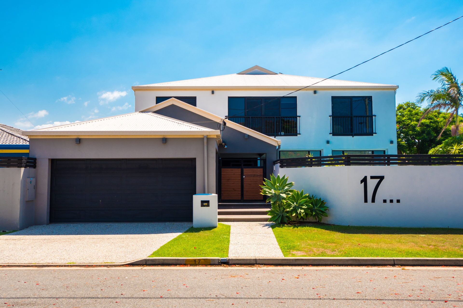 Bliss On Pearl Key - Broadbeach Waters, QLD