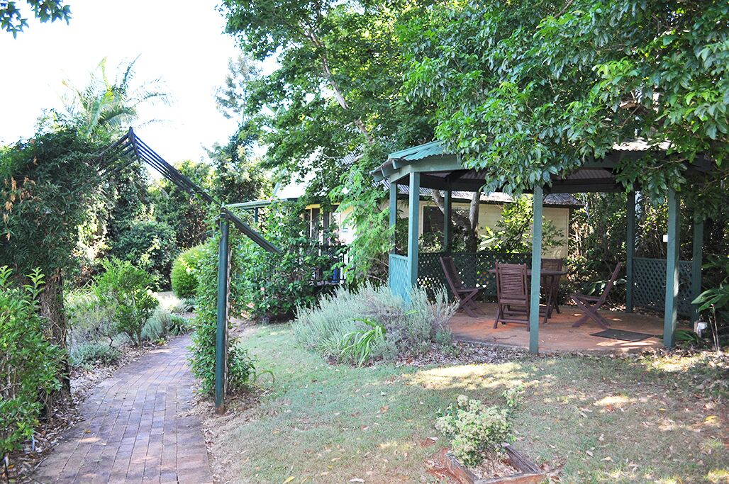 Cassowary Luxury Cottage - Mount Tamborine