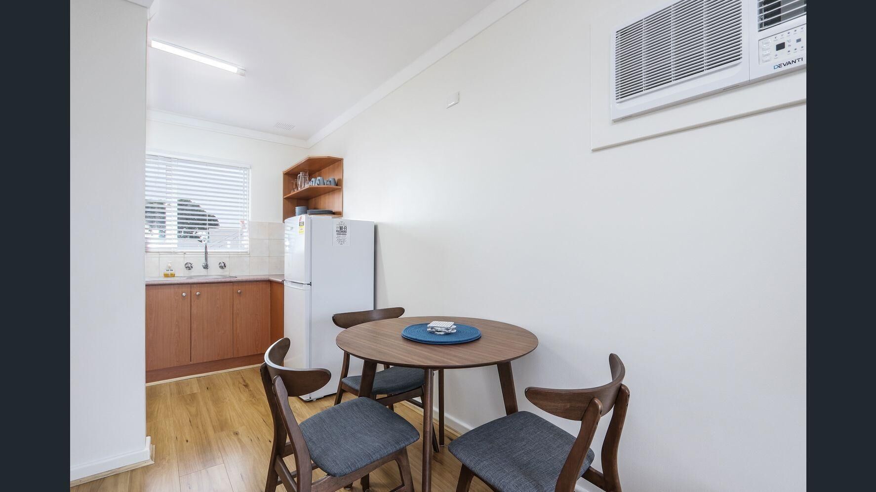 Burswood Home Free Parking, Wifi AND Netflix