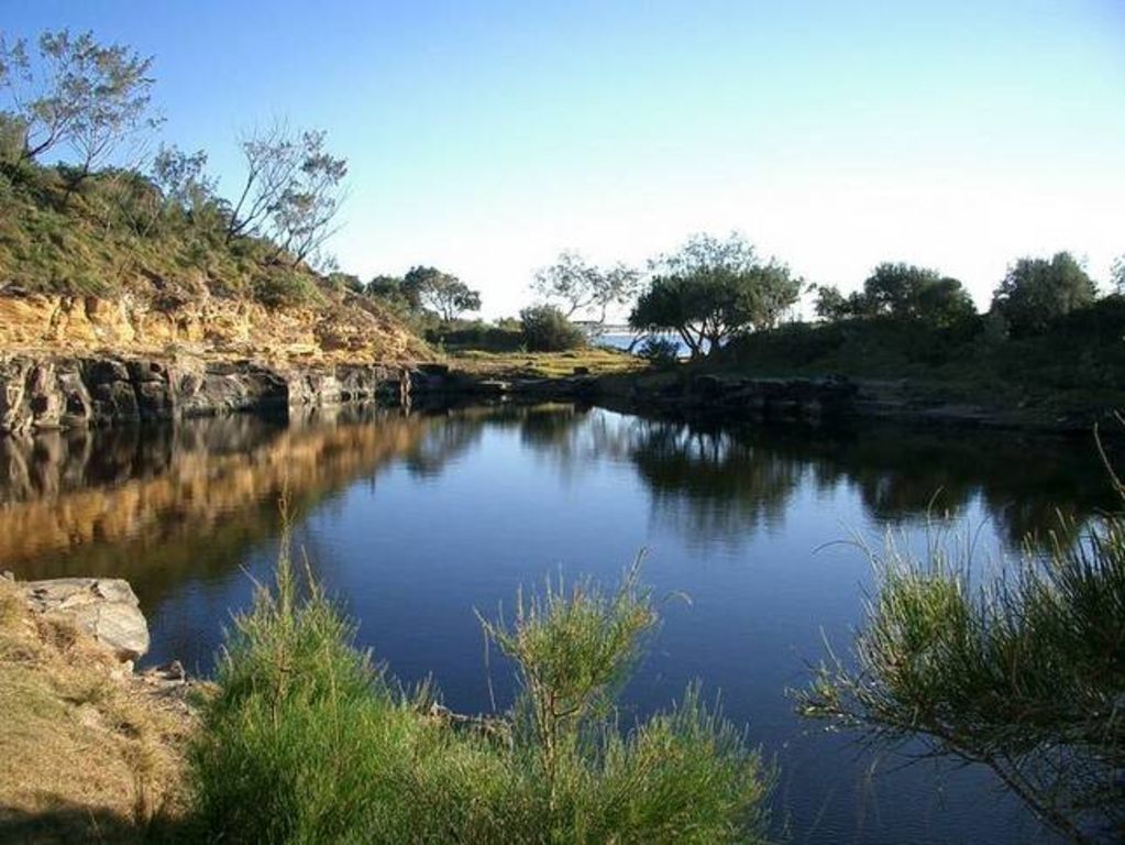 Angourie Beach House ,ocean Views,100m to Beach, Cafe,restraunt,swing &nat Park