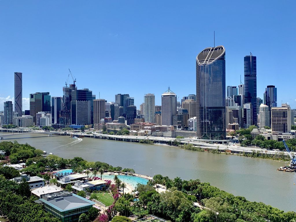 Executive 3 Bedroom Family Suiteriver Viewswifibrisbanecarpark